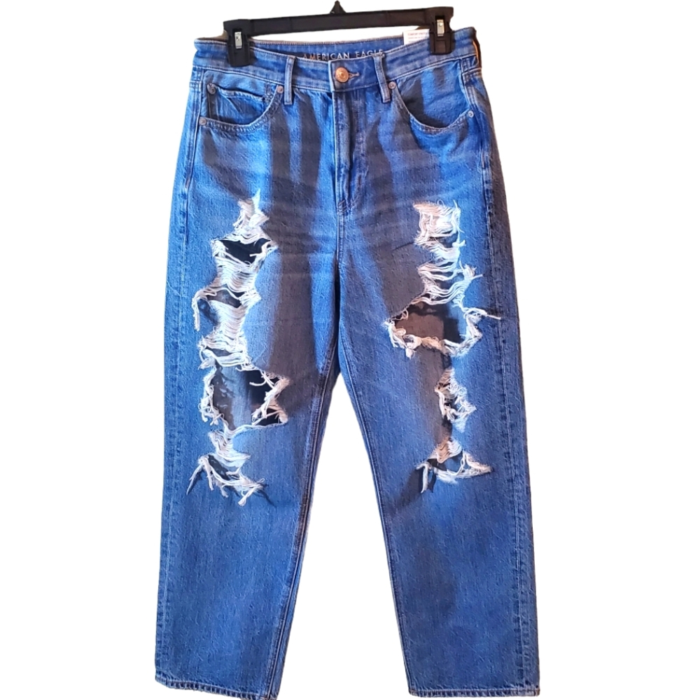 American Eagle 90's boyfriend JEANS
